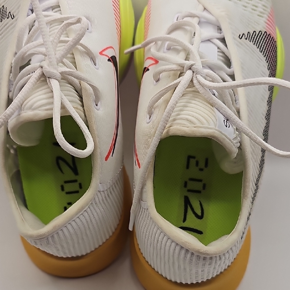 Nike White and Multicolor Athletic Shoes - Picture 8 of 10